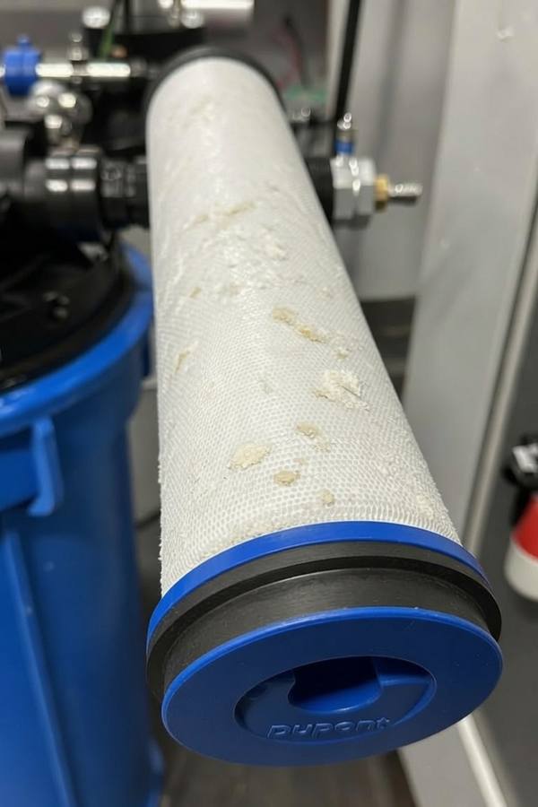Scale buildup on a reverse osmosis membrane cartridge